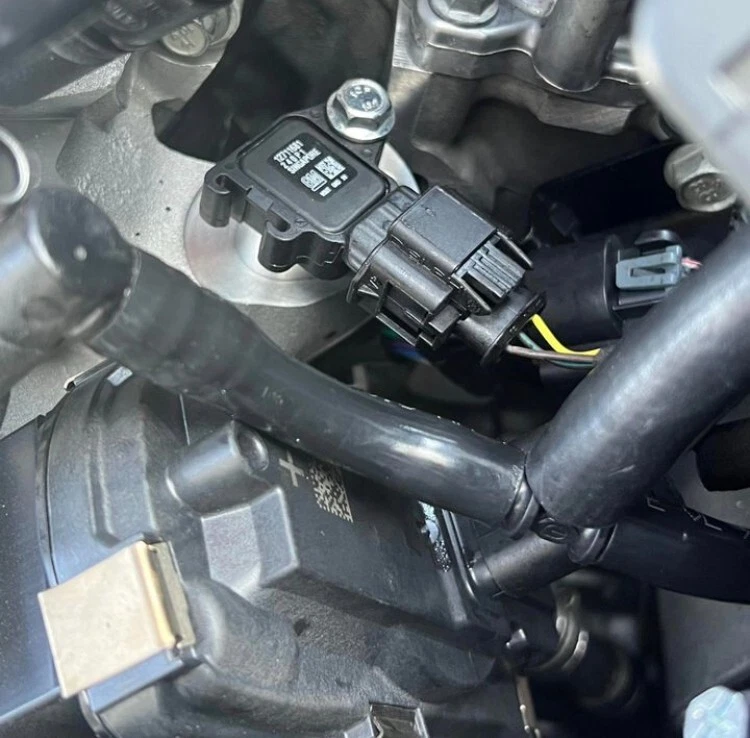 Cutaway Racing LT4 Supercharger Inlet Pressure Sensor Relocation Kit - Image 4