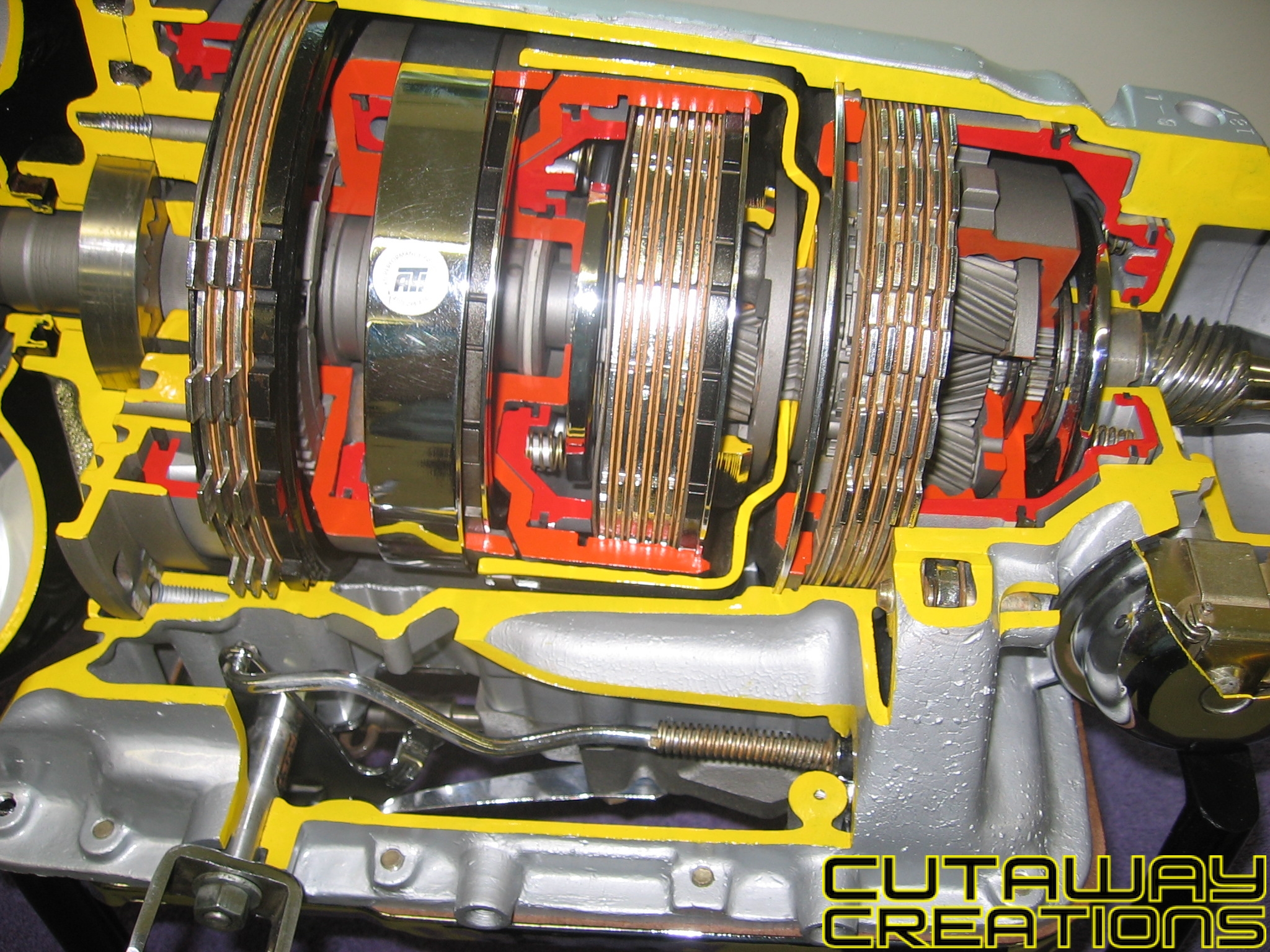 Turbo Hydramatic 350 Automatic Transmission - Cutaway Creations.